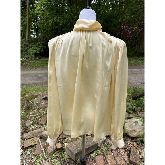 Vintage Liz Claiborne Satin Button Neck Office Blouse Light Yellow S 8 Polyester - Picture 8 of 12